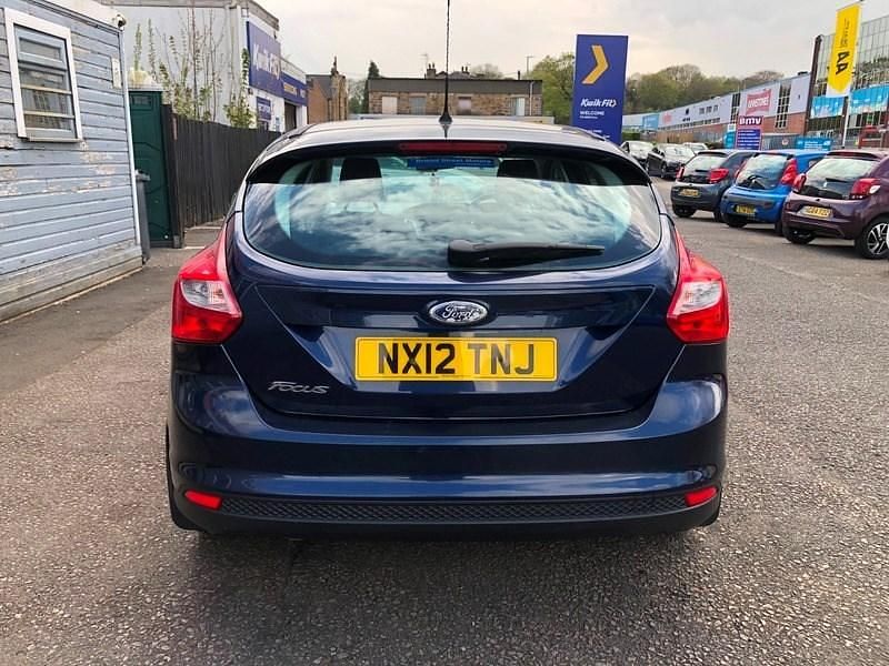 Used Ford Focus Zetec 2012 Blue Hatchback
