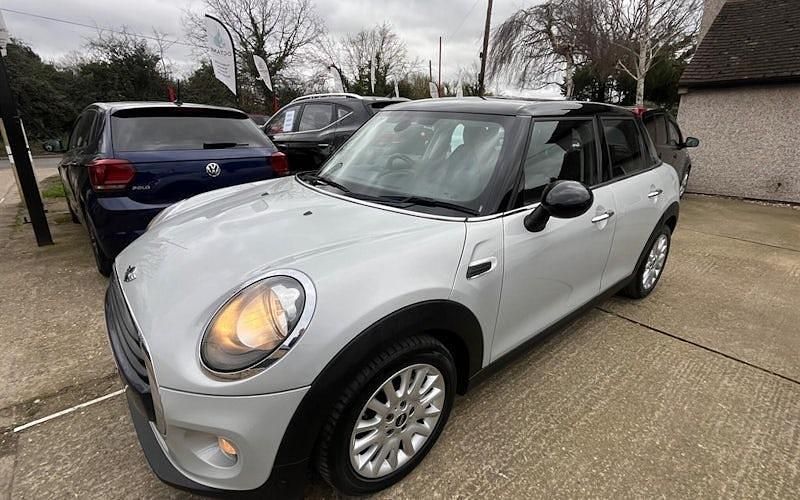 Used Mini Cooper Hatch 136 HP (100 kW) 2017 Hatchback