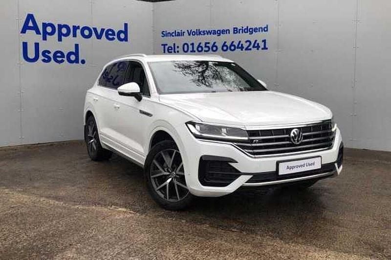 Used 2019 VW Touareg SUV | £31,199 (Good price) - Image 1/4