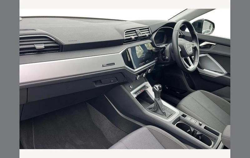 Used Audi Q3 Comfort 150 HP (110 kW) 2022 Black SUV