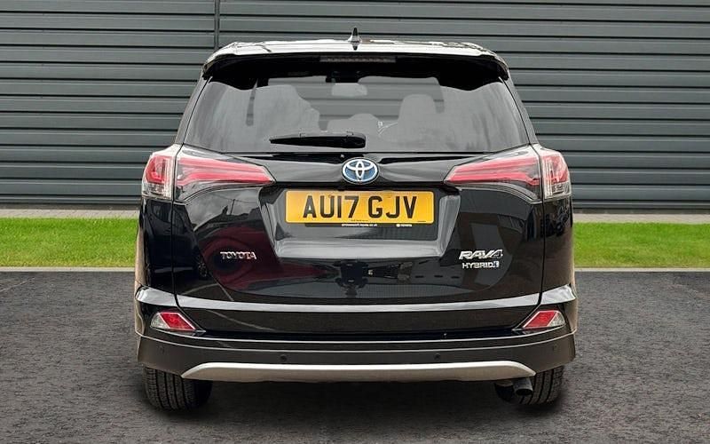 Used Toyota RAV4 197 HP (144 kW) 2016 SUV