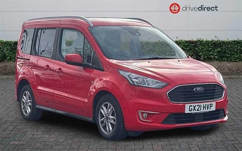 Used Ford Tourneo Titanium 120 HP (88 kW) 2021 Red Estate