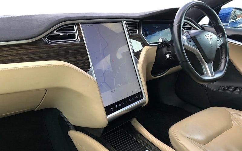 Used Tesla Model S Standard Range 278 kW (378 HP) 2013 Hatchback