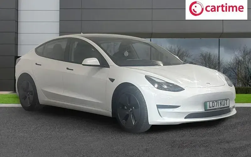 Used Tesla Model 3 Standard Range 366 kW (498 HP) 2021 Sedan