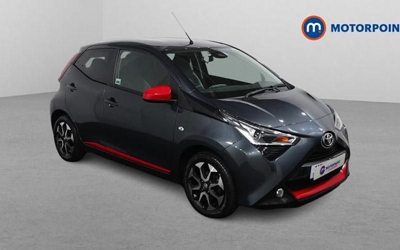 Used Toyota Aygo Trend 72 HP (52 kW) 2021 Grey Hatchback