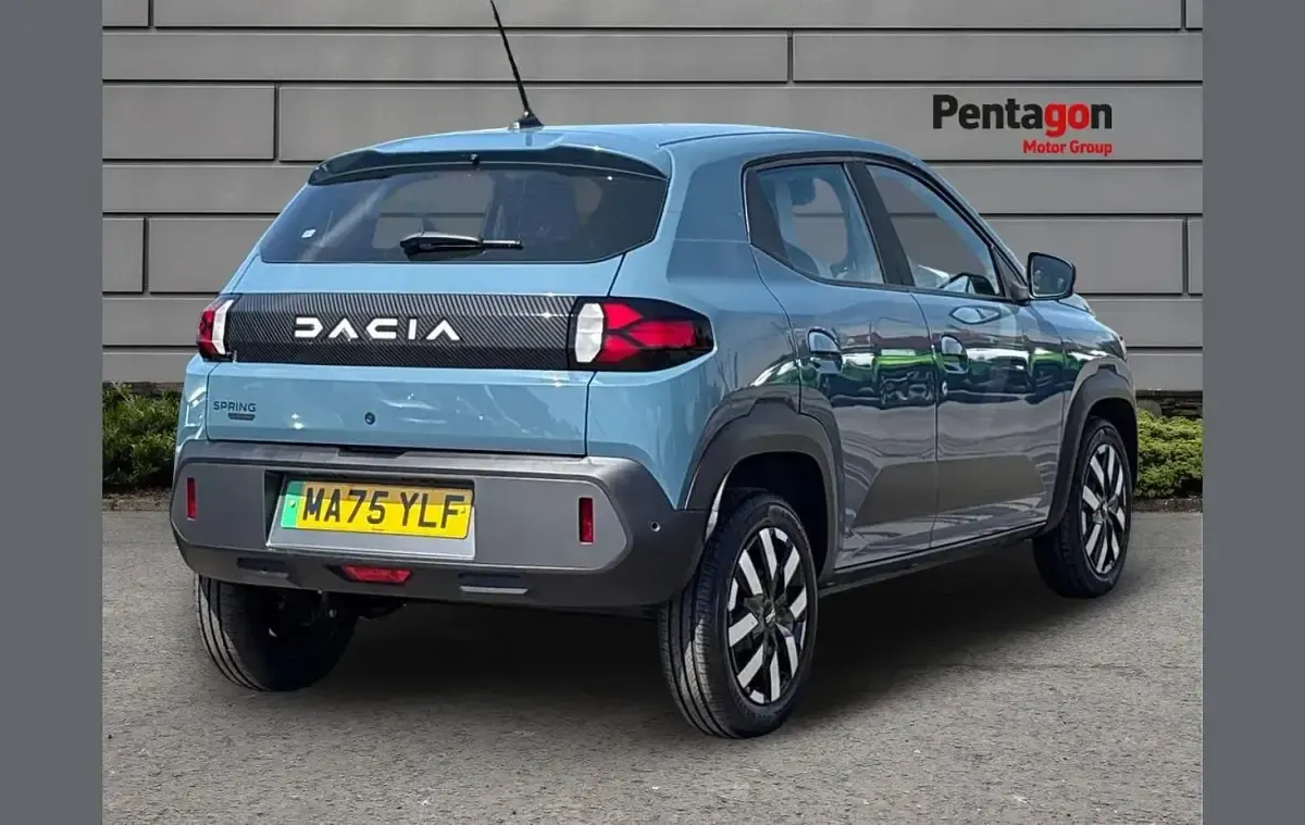 New Dacia Spring Expression 47 kW (65 HP) 2025 Blue Hatchback