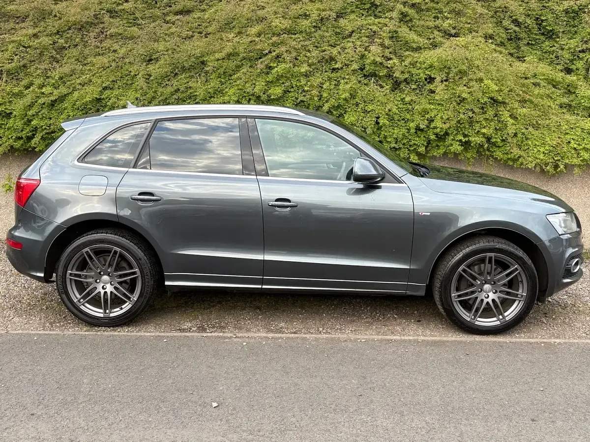 Used Audi Q5 S-Line 240 HP (176 kW) 2010 Grey SUV