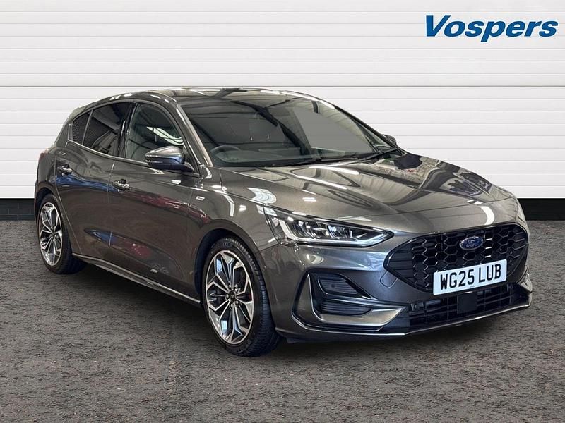 Grey Used 2025 Ford Focus ST-Line X Hatchback | £21,900 (Fair price) - Image 1/3