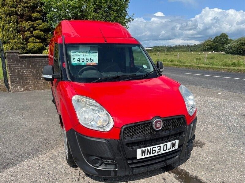Red Used 2013 Fiat Doblò MPV | £4,995 (A bit pricey) - Image 1/4