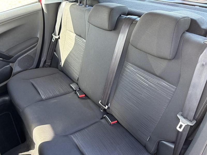 Used Peugeot 208 Access 68 HP (50 kW) 2015 Red Hatchback