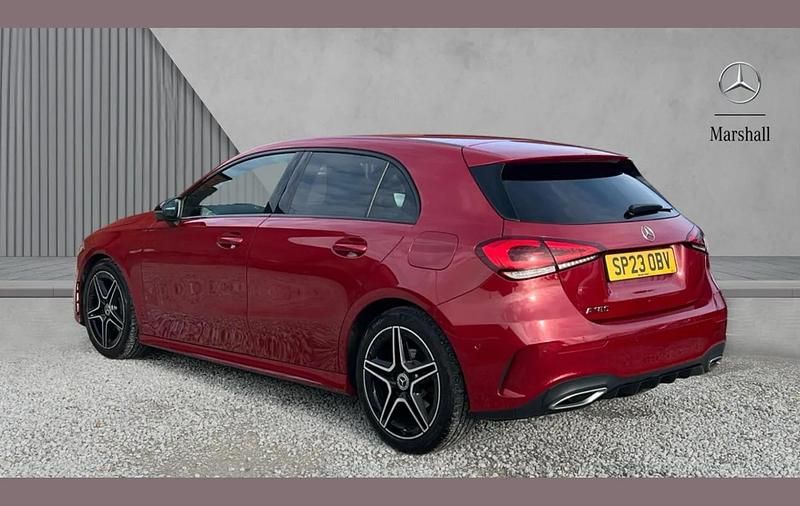 Used Mercedes A180 Executive 134 HP (98 kW) 2023 Red Hatchback