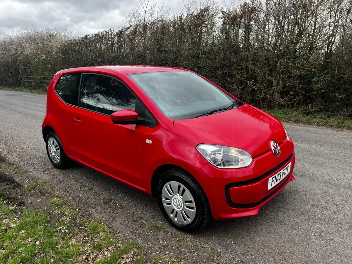 Usado VW up! move up! 2013 Vermelho Citadino