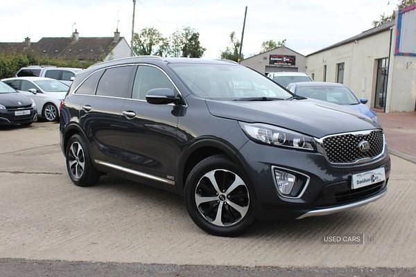 Grey Used 2017 Kia Sorento 2 SUV | £12,990 (Fair price) - Image 1/4