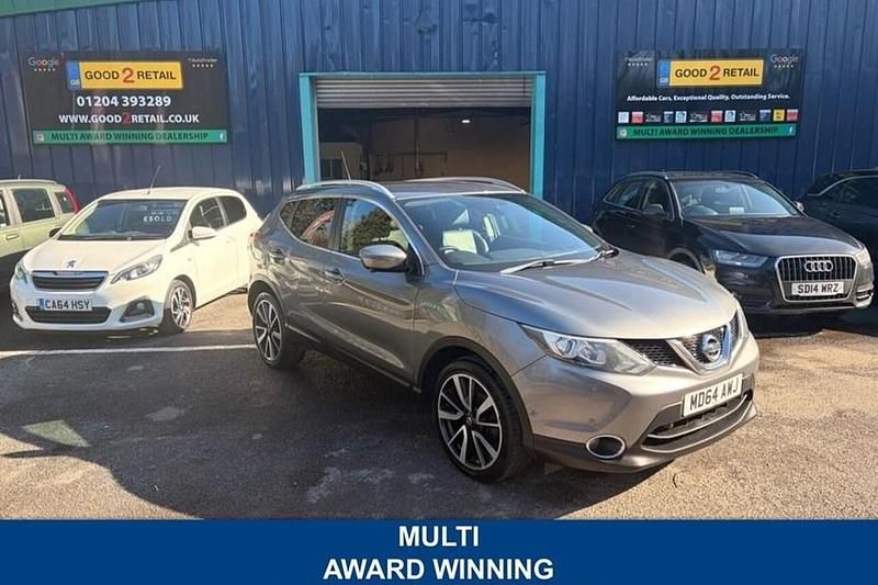 Used Nissan Qashqai Tekna 115 HP (84 kW) 2015 Grey SUV