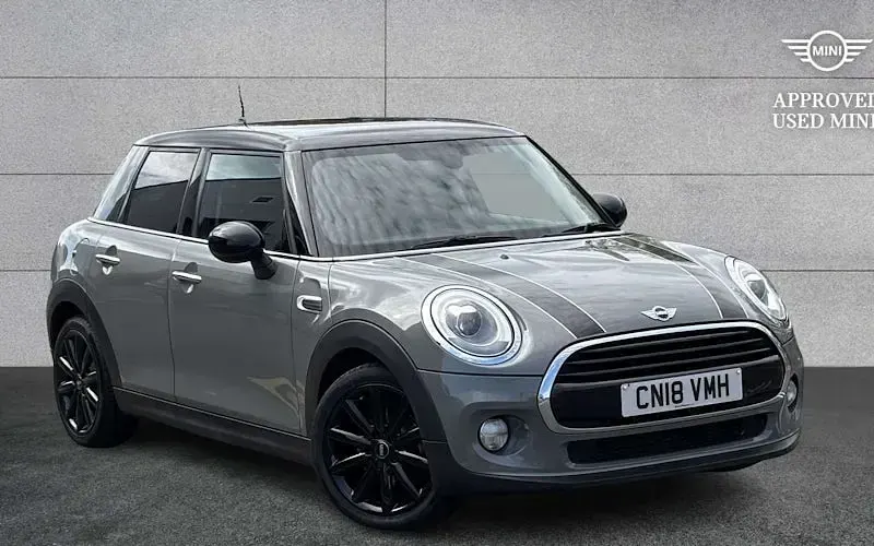 Used Mini Cooper Hatch 136 HP (100 kW) 2017 Hatchback