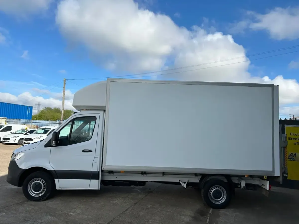 Begagnad Mercedes Sprinter 2020 Van