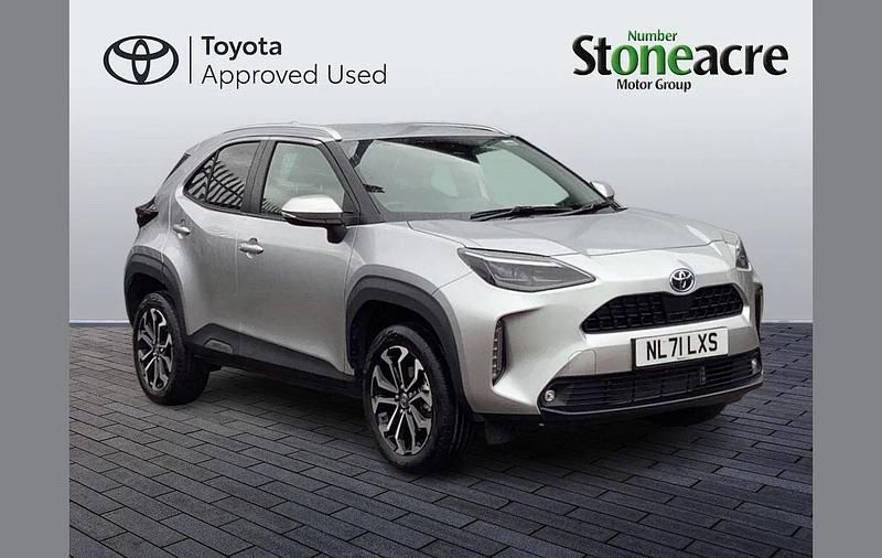 Used Toyota Yaris Cross Design 116 HP (85 kW) 2021 Silver SUV