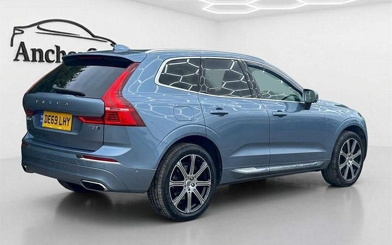 Used Volvo XC60 Inscription 250 HP (183 kW) 2019 Blue SUV
