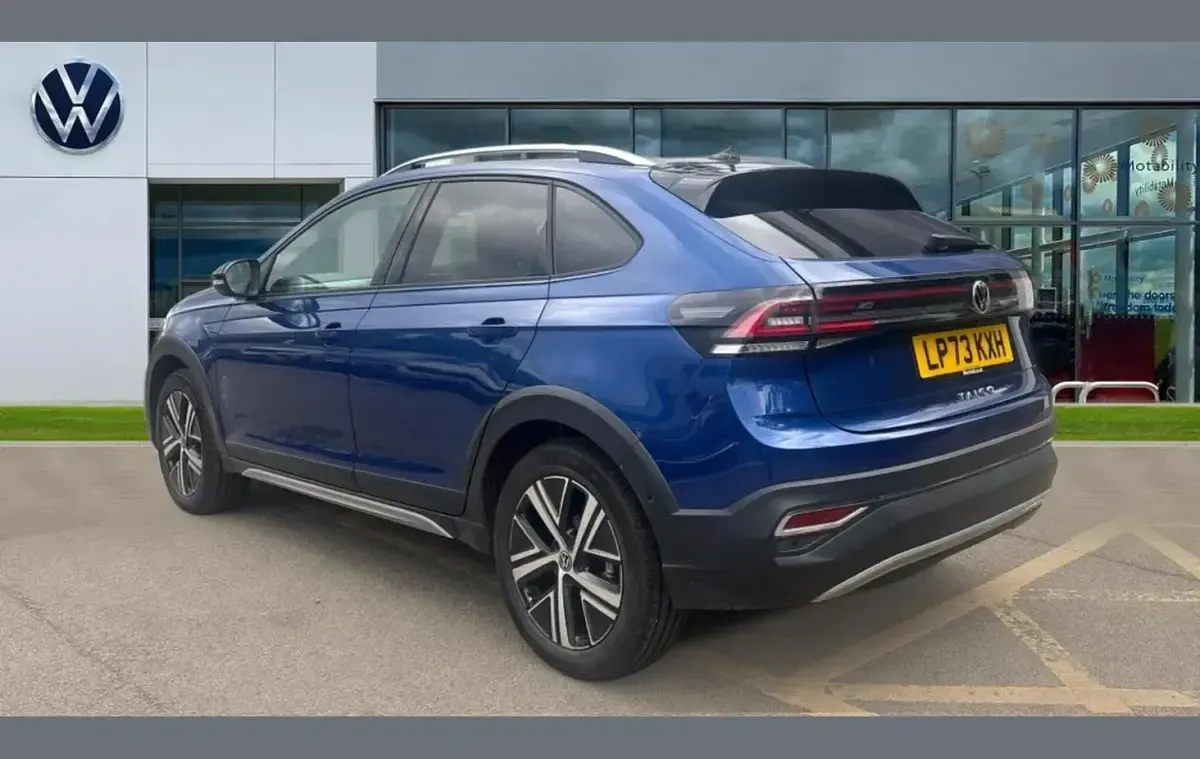 Used VW Taigo Style 110 HP (80 kW) 2023 Reef blue metallic black  SUV
