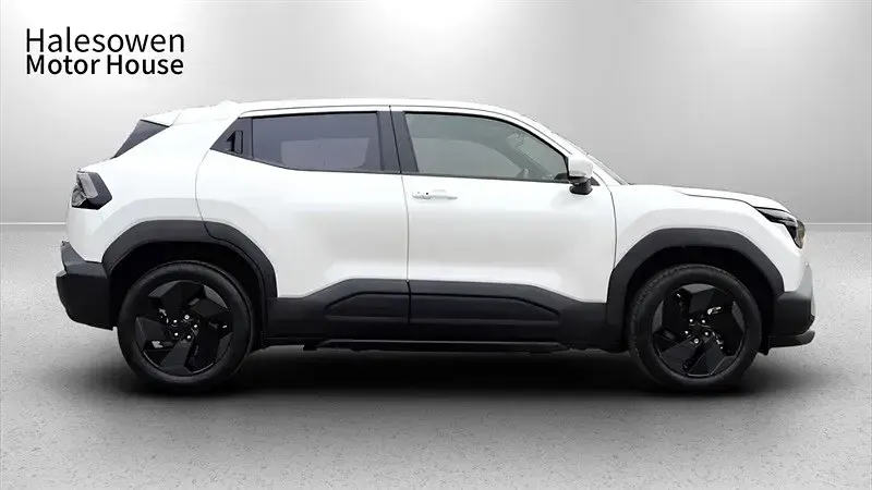 Used Suzuki e-Vitara 127 kW (174 HP) 2025 White SUV