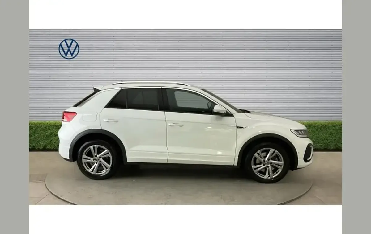 Used VW T-Roc R-line 147 HP (108 kW) 2025 White SUV