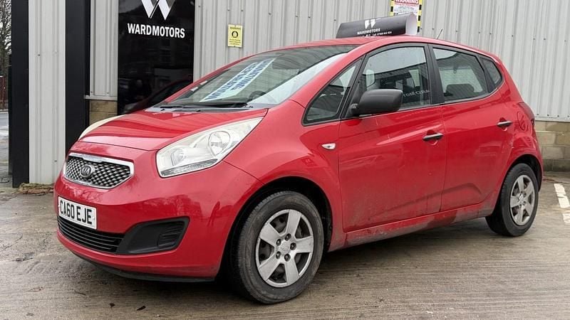 Red Used 2011 Kia Venga Hatchback | £1,898 (Good price) - Image 1/4