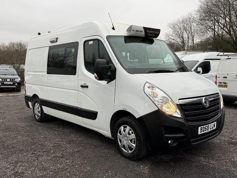 Used Vauxhall Movano 130 HP (95 kW) 2018 White MPV