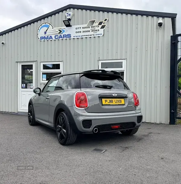 Used Mini Cooper D Hatch 116 HP (85 kW) 2018 Grey Hatchback