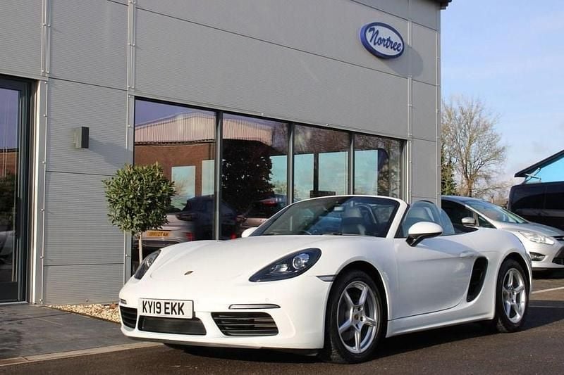 Used Porsche 718 Boxster 300 HP (220 kW) 2019 White Cabriolet
