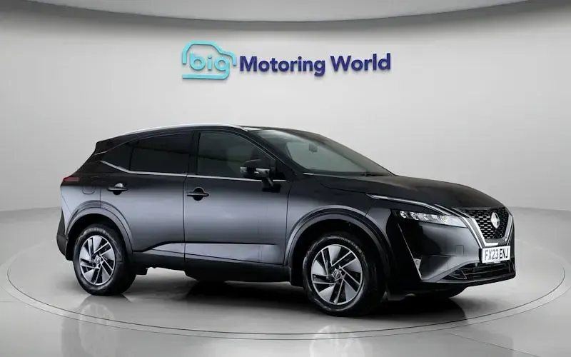 Used Nissan Qashqai Acenta Premium 158 HP (116 kW) 2023 Black SUV