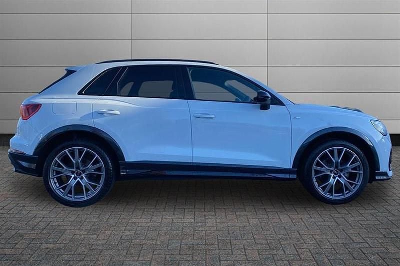 Used Audi Q3 Black Edition 150 HP (110 kW) 2025 White SUV