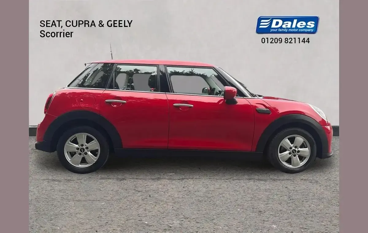 Used Mini Cooper Classic 134 HP (98 kW) 2022 Red Hatchback