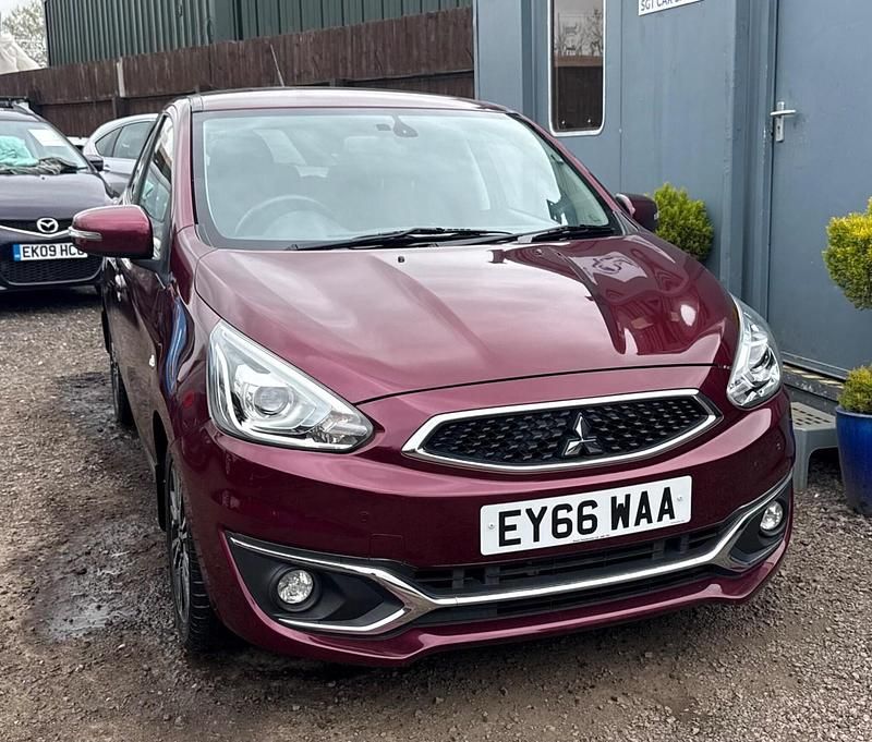 Used Mitsubishi Mirage 79 HP (58 kW) 2016 Mauve/purple Hatchback