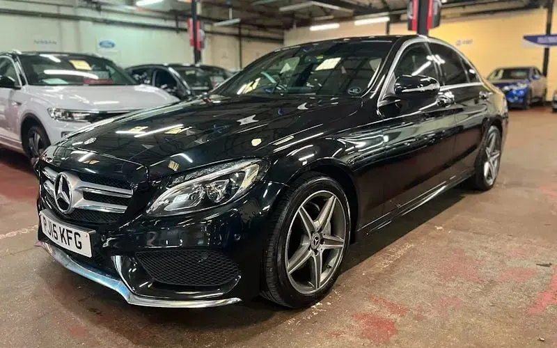 Used Mercedes C200 AMG line 136 HP (100 kW) 2015 Sedan