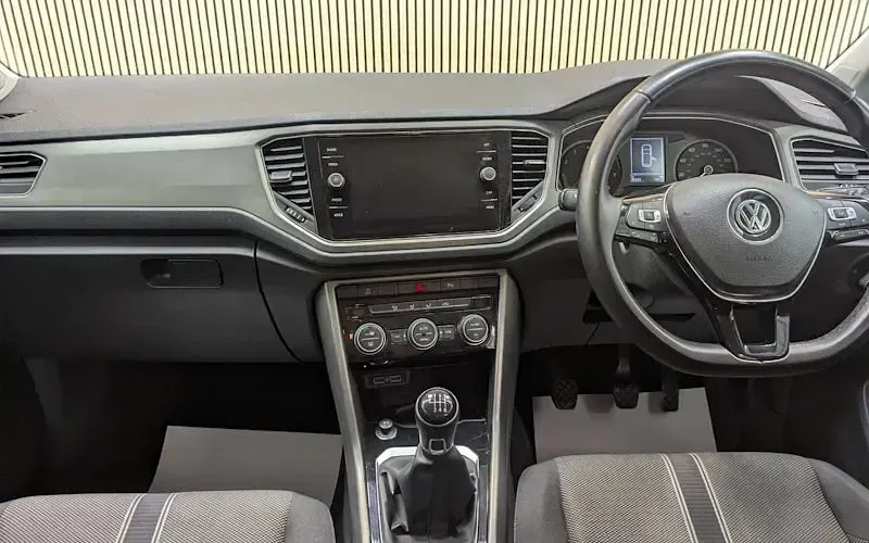 Used VW T-Roc SE 116 HP (85 kW) 2020 Grey SUV