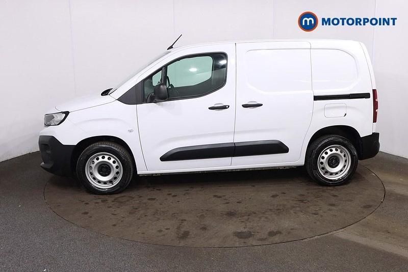 Used Peugeot Partner 2025 White MPV