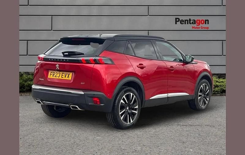 Used Peugeot 2008 Premium 128 HP (94 kW) 2023 Red SUV