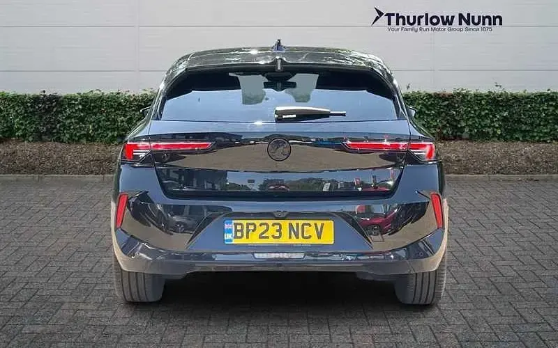 Used Vauxhall Astra Ultimate 131 HP (96 kW) 2025 Black Hatchback