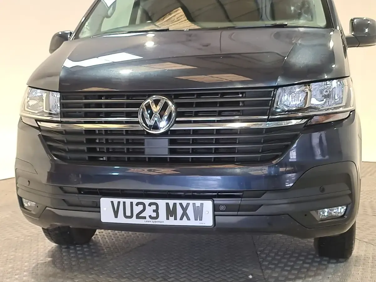 Used VW T6.1 Highline 110 HP (80 kW) 2023 Blue Van