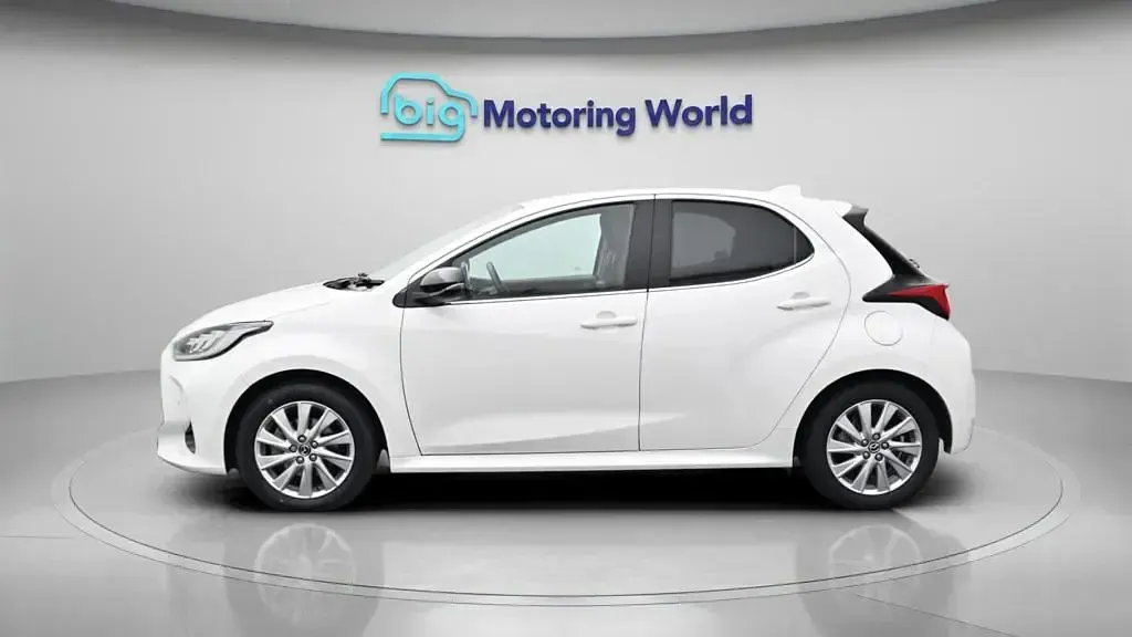 Used Mazda 2 116 HP (85 kW) 2023 White Hatchback