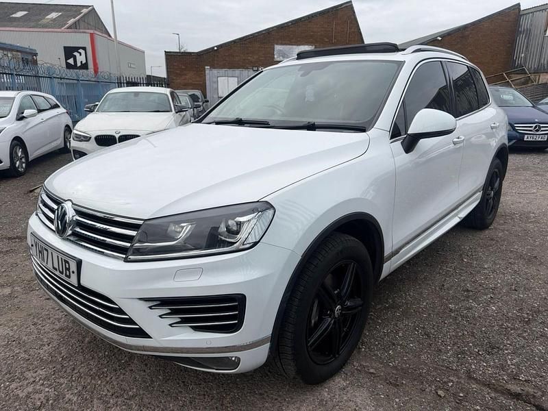Used VW Touareg R-line Plus 2017 White SUV