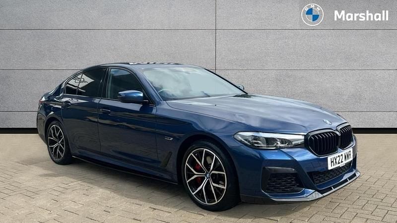 Phytonic blue metallic paint Used 2022 BMW 530e M Sport Sedan | £30,623 (A bit pricey) - Image 1/4