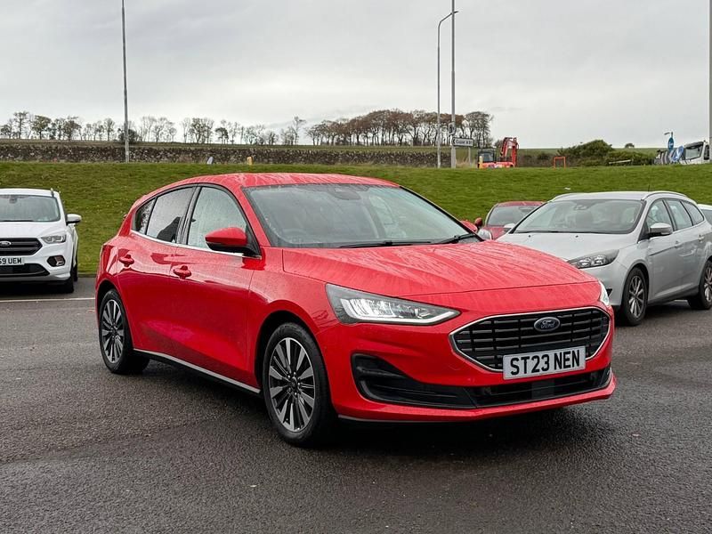 Used Ford Focus Titanium X 125 HP (91 kW) 2023 Red Hatchback