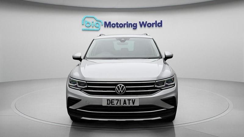 Used VW Tiguan Elegance 150 HP (110 kW) 2021 Silver SUV