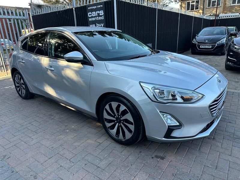 Silver Used 2019 Ford Focus Zetec Hatchback | £6,995 (Fair price) - Image 1/4