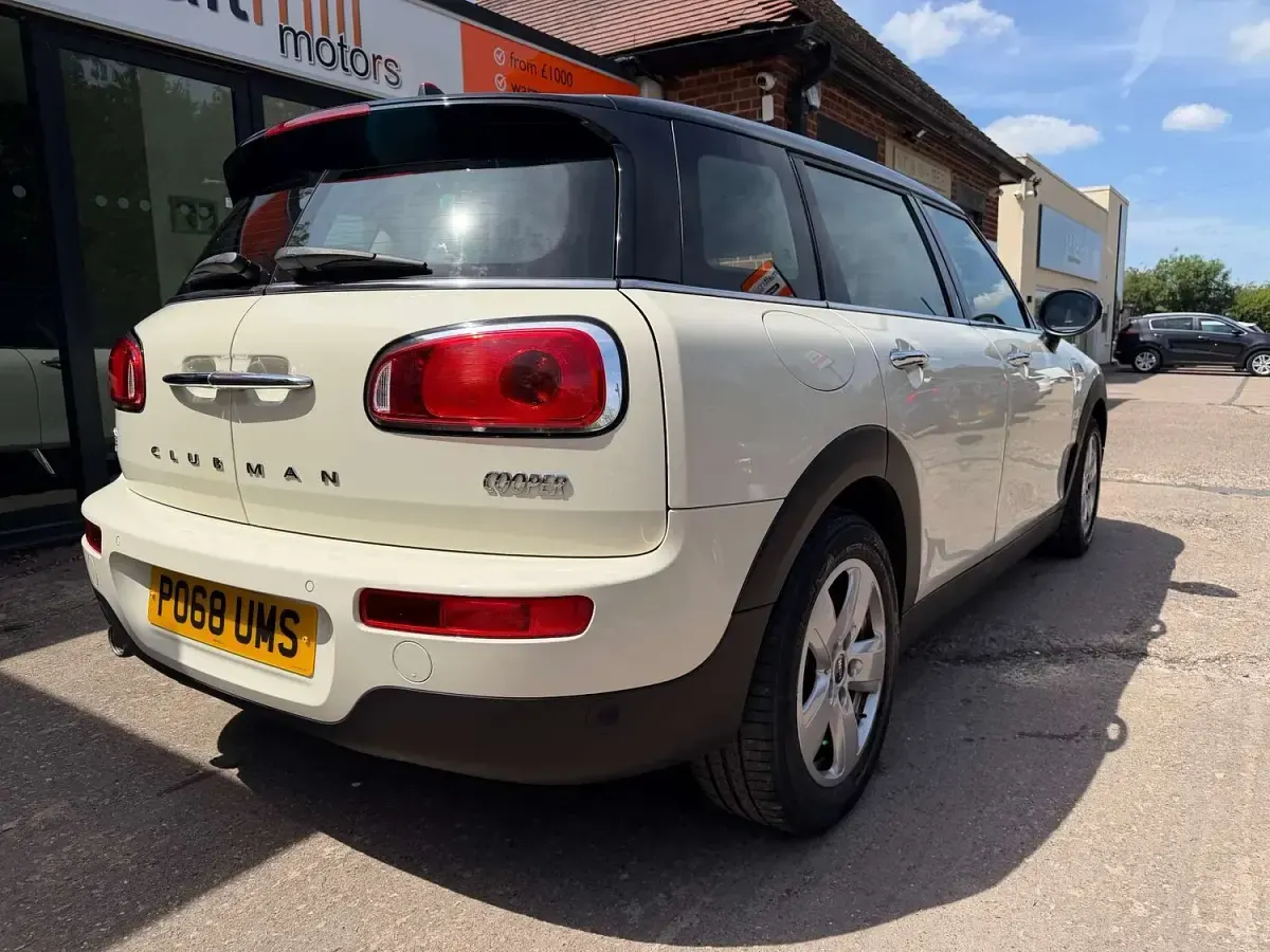 Used Mini Cooper Clubman 2018 White Estate