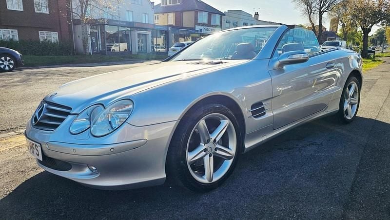 Used Mercedes SL350 245 HP (180 kW) 2005 Silver Cabriolet