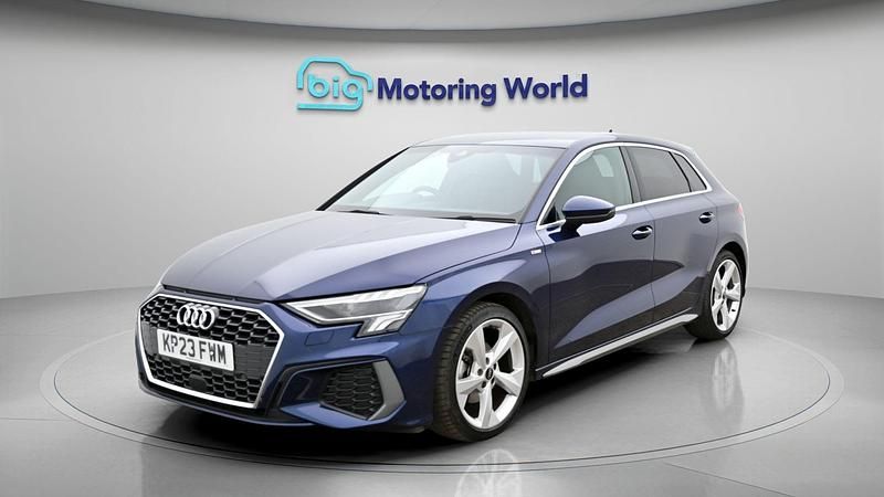 Begagnad Audi A3 S-Line 148 HK (108 kW) 2023 Sedan