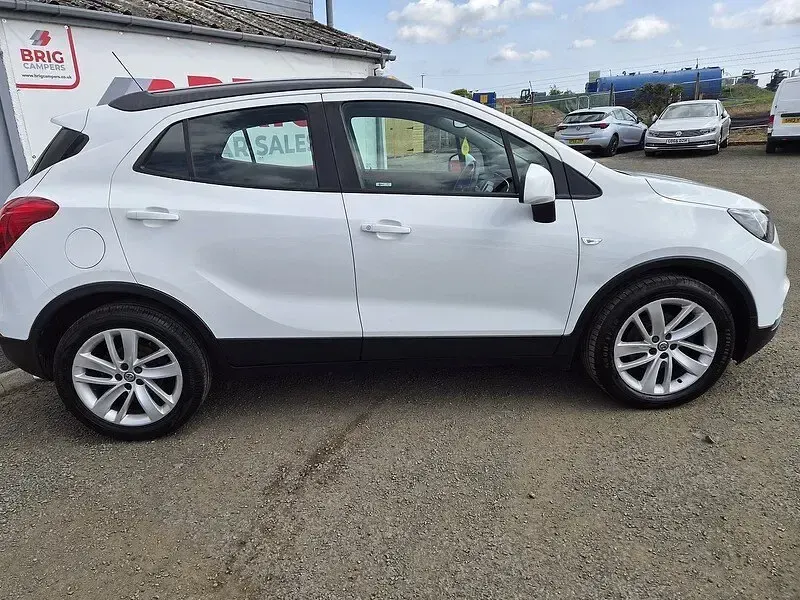 Used Vauxhall Mokka X Active 140 HP (102 kW) 2017 White SUV