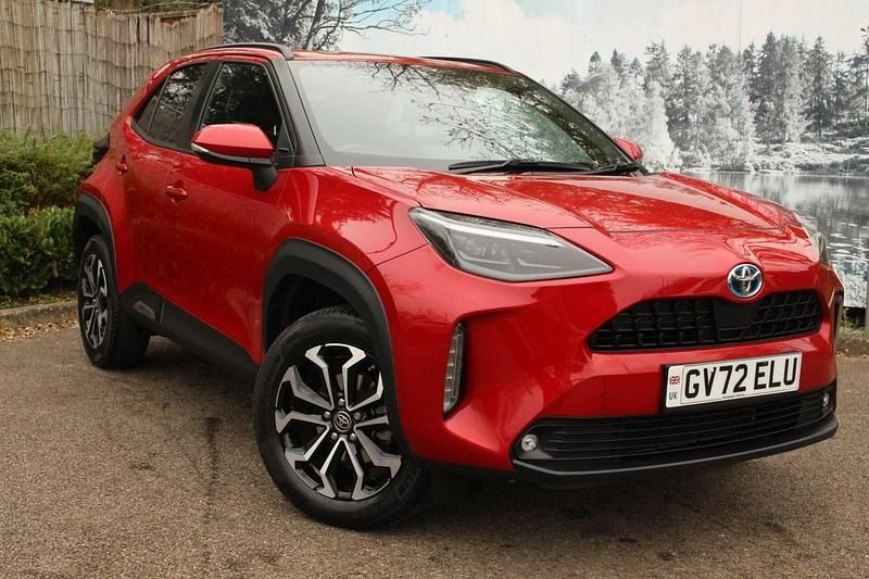 Used Toyota Yaris Hybrid Design 2022 Red Hatchback